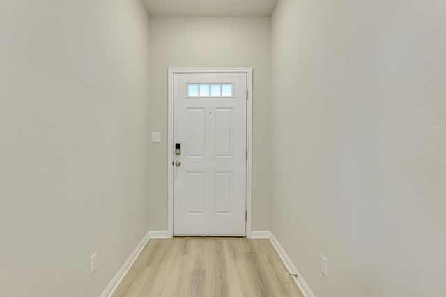 900 Main ST, Hutto, TX 78634