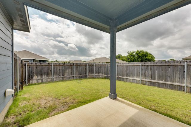 900 Main ST, Hutto, TX 78634