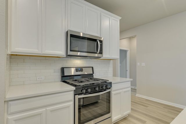 900 Main ST, Hutto, TX 78634