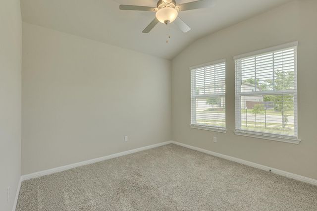 900 Main ST, Hutto, TX 78634