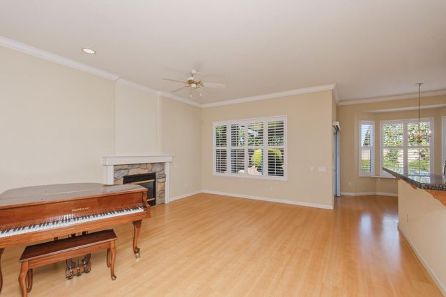4124 Tahoe Vista Dr, Rocklin, CA 95765