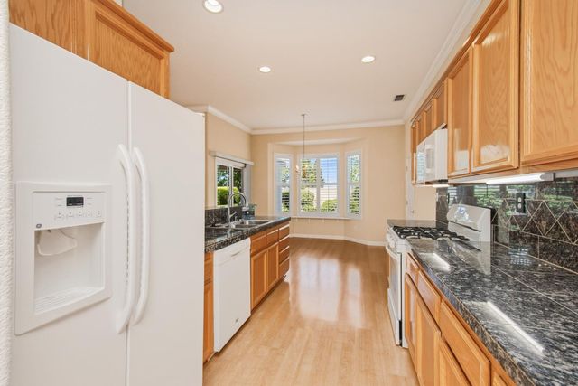 4124 Tahoe Vista Dr, Rocklin, CA 95765