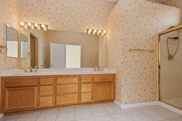 4124 Tahoe Vista Dr, Rocklin, CA 95765