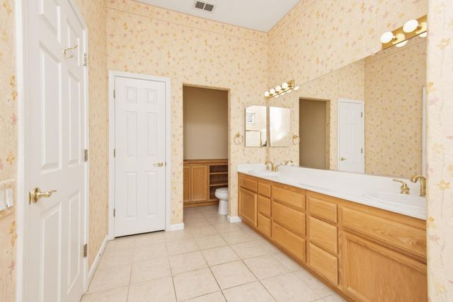 4124 Tahoe Vista Dr, Rocklin, CA 95765