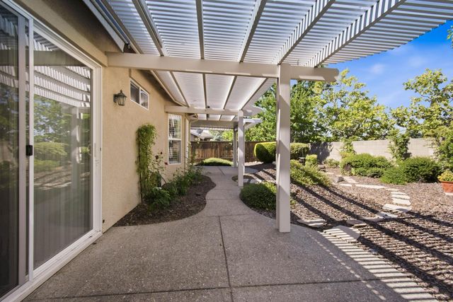 4124 Tahoe Vista Dr, Rocklin, CA 95765