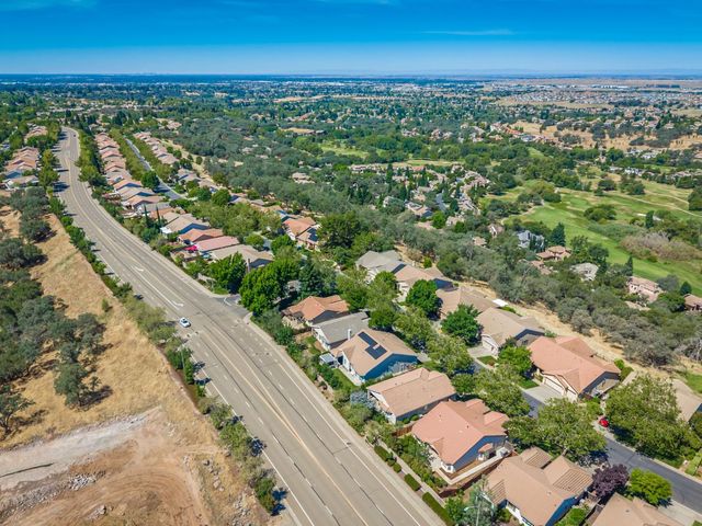 4124 Tahoe Vista Dr, Rocklin, CA 95765
