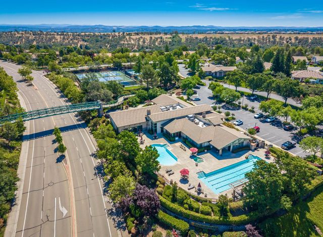 4124 Tahoe Vista Dr, Rocklin, CA 95765