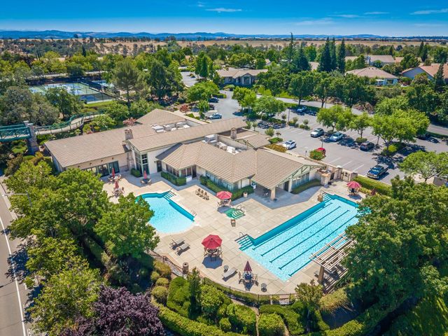 4124 Tahoe Vista Dr, Rocklin, CA 95765