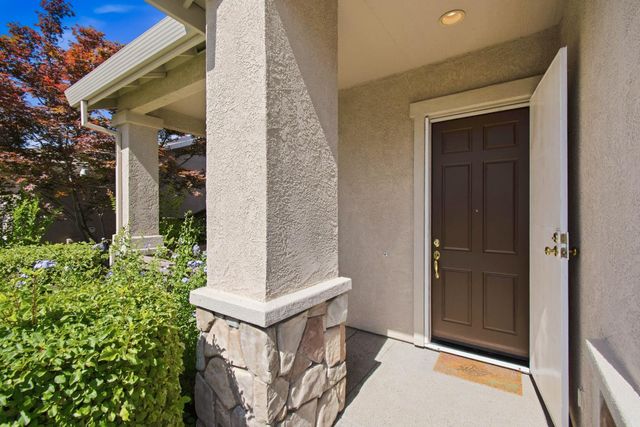 4124 Tahoe Vista Dr, Rocklin, CA 95765