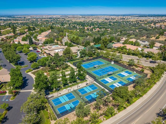 4124 Tahoe Vista Dr, Rocklin, CA 95765