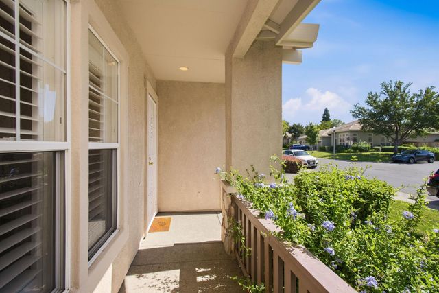 4124 Tahoe Vista Dr, Rocklin, CA 95765