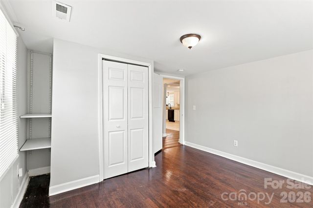 922 Ambassador Street, Charlotte, NC 28208