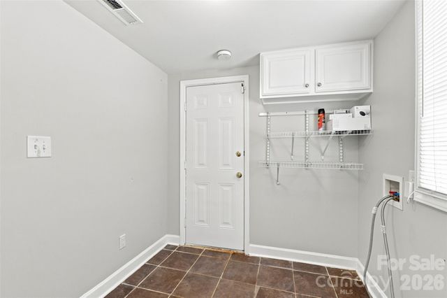 922 Ambassador Street, Charlotte, NC 28208