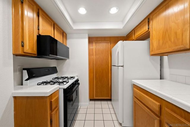 9909 Scripps Westview Way 212, San Diego, CA 92131