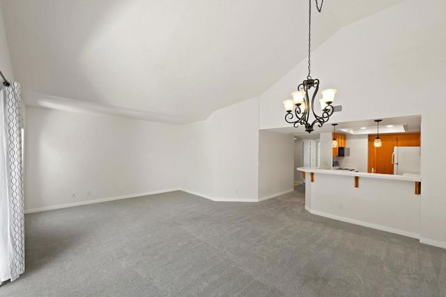 9909 Scripps Westview Way 212, San Diego, CA 92131