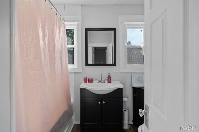 8303 Jackson Street, Normandy, MO 63114