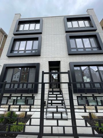 719 N Elizabeth Street 3S, Chicago, IL 60642
