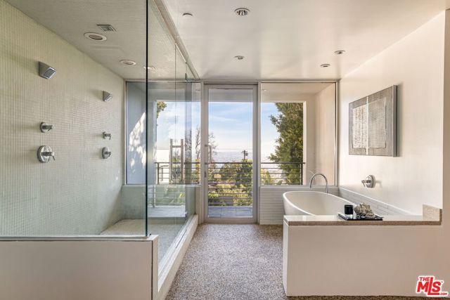 1545 Sunset Plaza Drive, West Hollywood, CA 90069