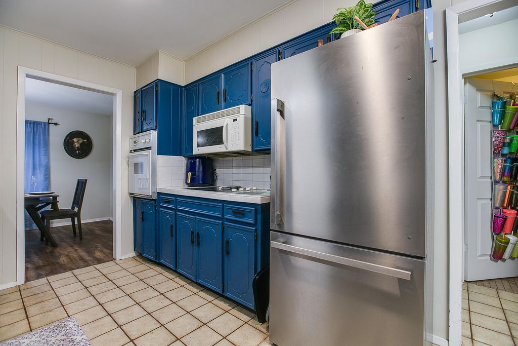 Image 11 of property listing at 2802 Canyon Creek Drive, San Angelo, TX 76904