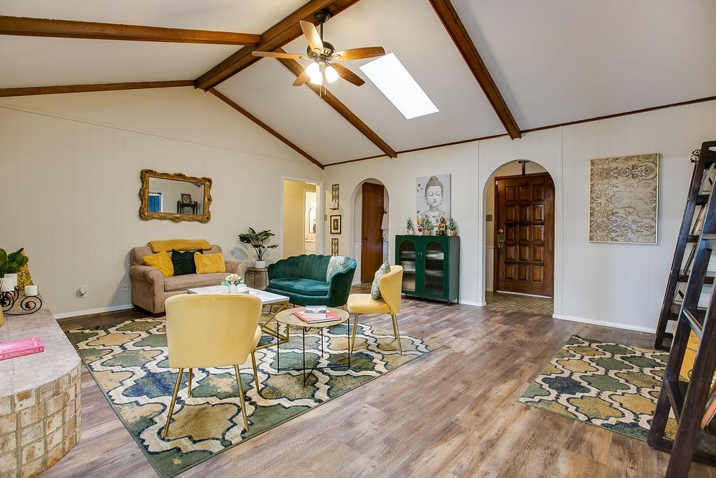 Image 6 of property listing at 2802 Canyon Creek Drive, San Angelo, TX 76904