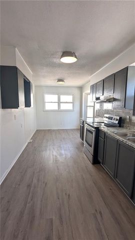 11705 Belmont Avenue, Kansas City, MO 64134