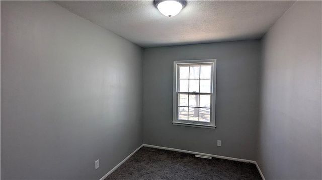 11705 Belmont Avenue, Kansas City, MO 64134