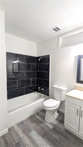 11705 Belmont Avenue, Kansas City, MO 64134