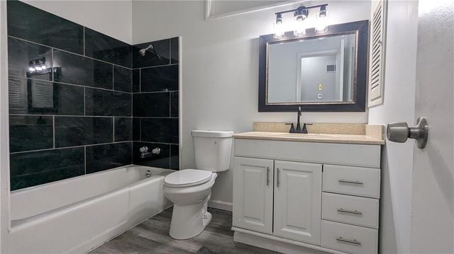 11705 Belmont Avenue, Kansas City, MO 64134