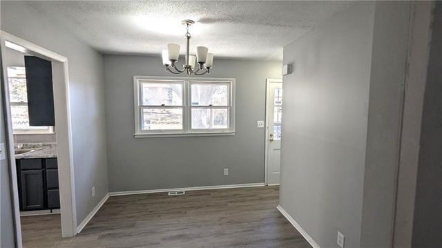 11705 Belmont Avenue, Kansas City, MO 64134