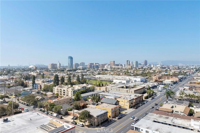 1242 E 7th St, Long Beach, CA 90813