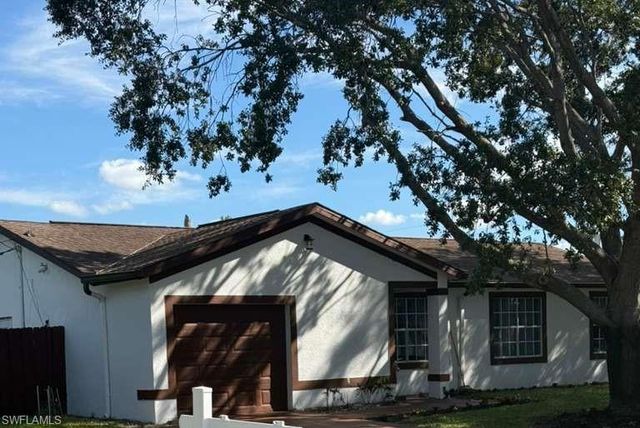 3190 52nd LN SW, Naples, FL 34116