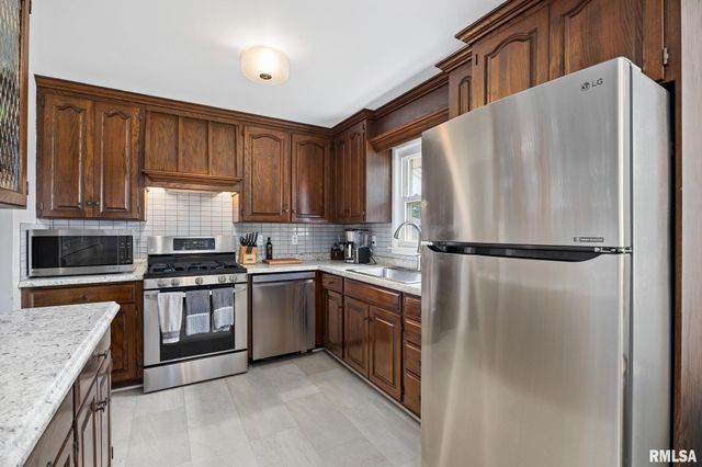 129 N LOUISIANA Avenue, Morton, IL 61550