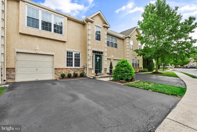 115 HAMPTON GREEN DR, North Wales, PA 19454