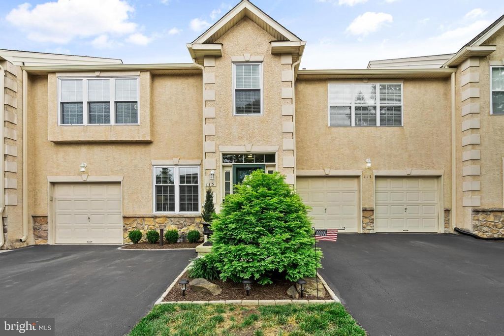 115 HAMPTON GREEN DR, North Wales, PA 19454