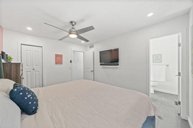 733 Mc Caffree Circle, Gardner, KS 66030