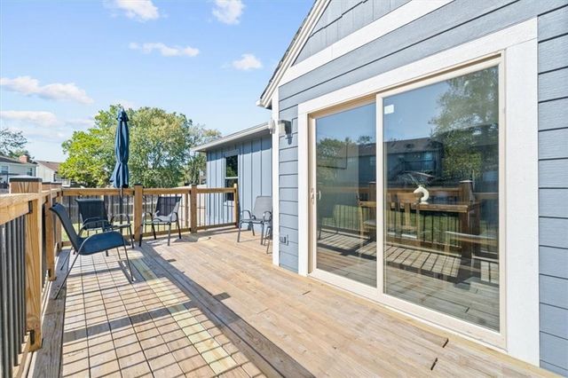 733 Mc Caffree Circle, Gardner, KS 66030