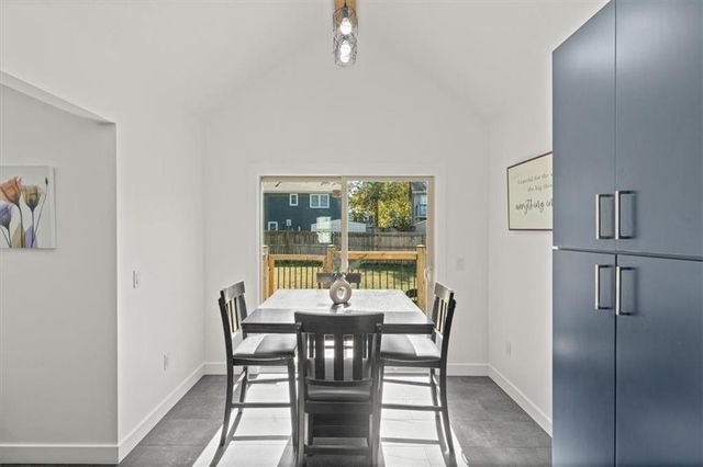 733 Mc Caffree Circle, Gardner, KS 66030