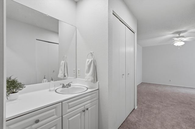 7505 Prairie Road NE, Albuquerque, NM 87109