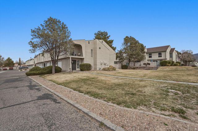 7505 Prairie Road NE, Albuquerque, NM 87109