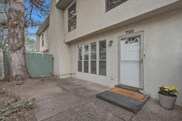 7505 Prairie Road NE, Albuquerque, NM 87109