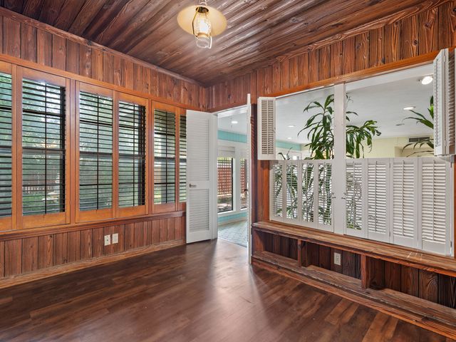 2115 Park Street, Greenville, TX 75401