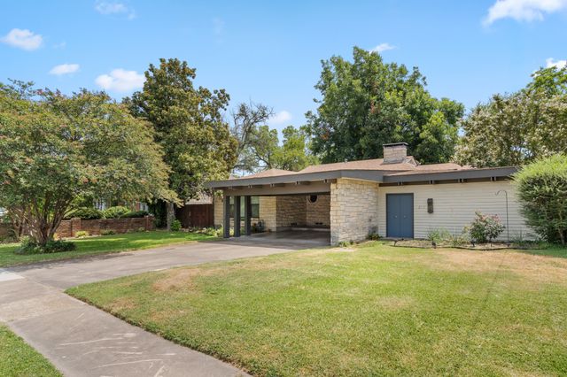 2115 Park Street, Greenville, TX 75401