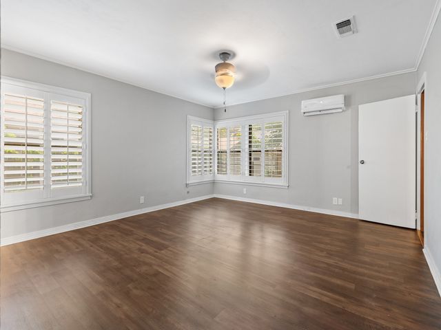 2115 Park Street, Greenville, TX 75401