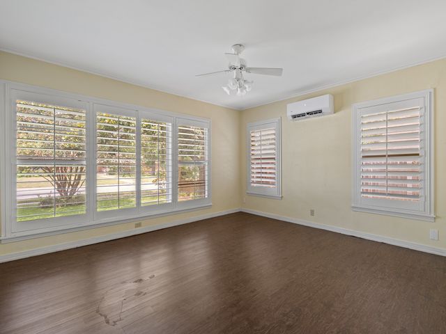 2115 Park Street, Greenville, TX 75401