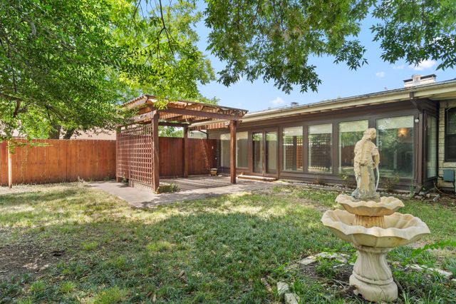 2115 Park Street, Greenville, TX 75401
