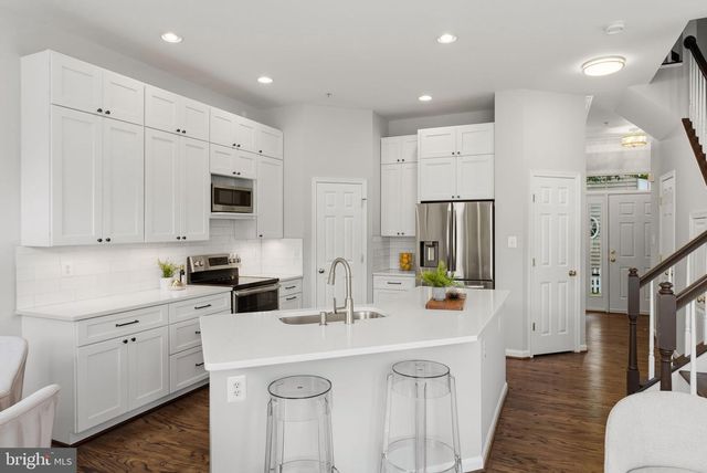 1324 MAIN MEWS, Gaithersburg, MD 20878