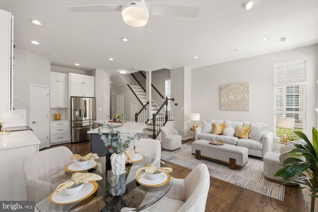 1324 MAIN MEWS, Gaithersburg, MD 20878