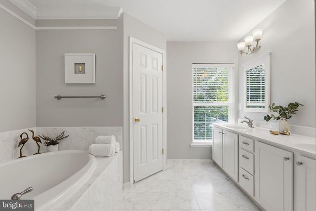 1324 MAIN MEWS, Gaithersburg, MD 20878