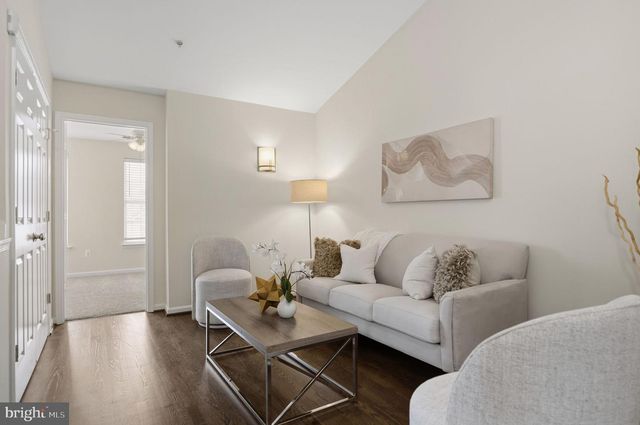 1324 MAIN MEWS, Gaithersburg, MD 20878