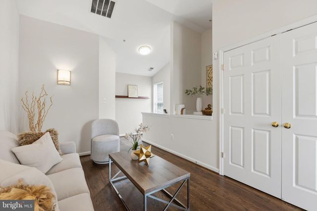 1324 MAIN MEWS, Gaithersburg, MD 20878